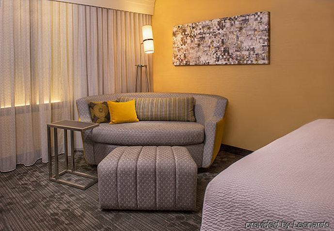 Courtyard By Marriott Seattle Federal Way Hotel Exterior foto